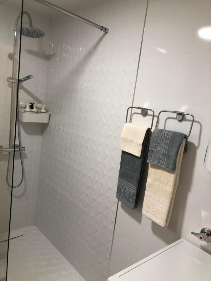 Apartamento Totalmente Reformado Con Piscina Y Jardines Al Lado De La Playa De La Carihuela Торремолинос Экстерьер фото